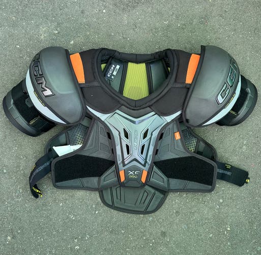 Senior Large CCM Tacks XF Pro Shoulder Pads