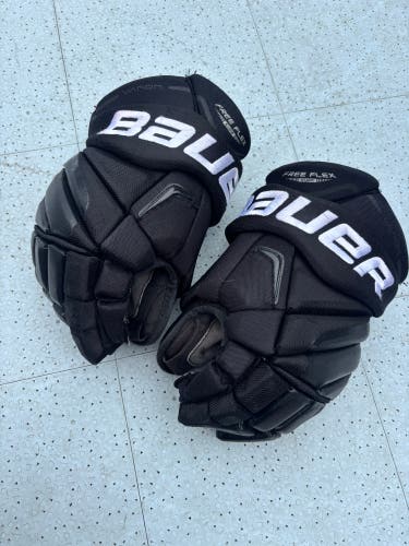 Bauer Vapor X100 Gloves 13" (Used)