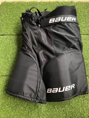 Senior Small Bauer Vapor Volt Hockey Pants (Used)