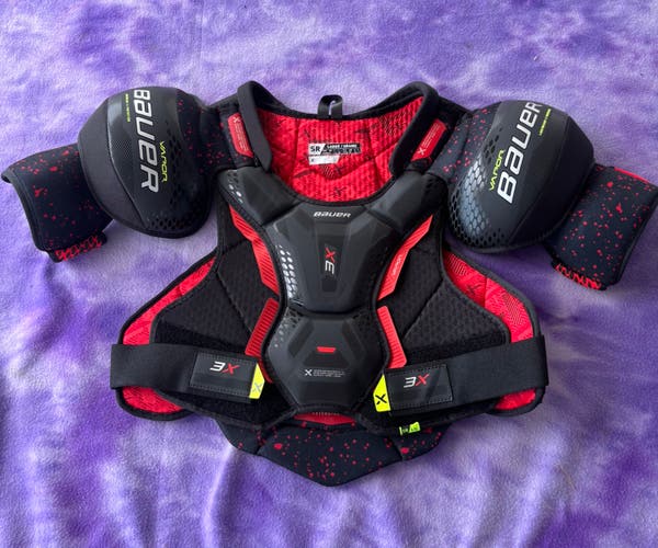 Large Senior Bauer Vapor 3X Shoulder Pads (Used)