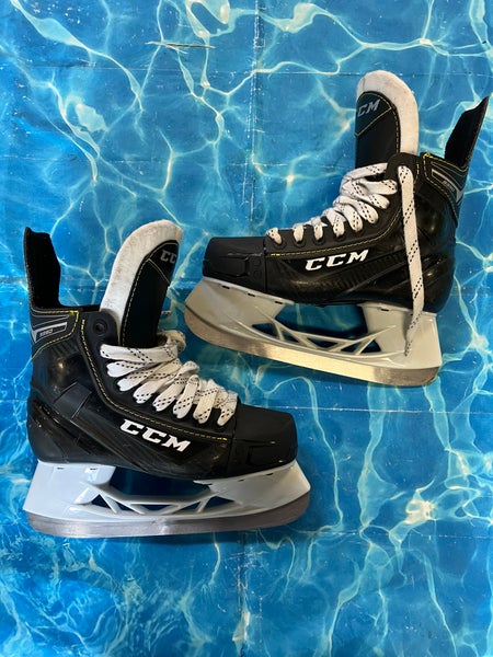 Junior CCM Super Tacks 9350 Hockey Skates Regular Width Size 3 (Used)