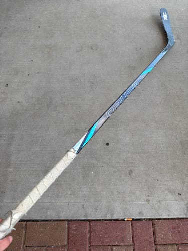 Senior Bauer Nexus Tracer Hockey Stick Left Hand P92 65 Flex (Used)