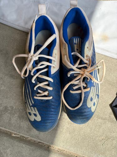 Blue Men's Size M 7.5 (W 8.5) Adult New Balance Low Top Molded Cleats (Used)