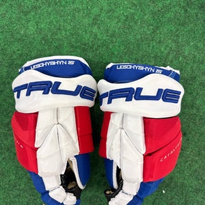Red White & Blue Senior True Catalyst 9x Gloves 14" Leschyshyn Pro Stock (New)
