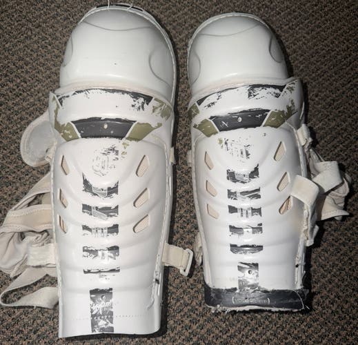 Senior Bauer  13" Shin Pads (Used)