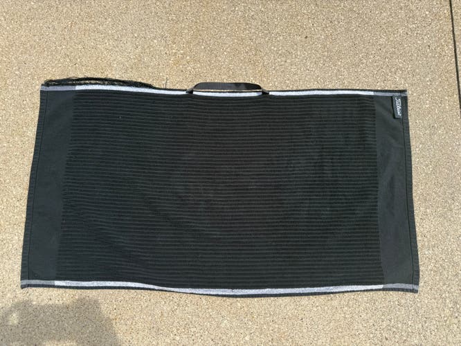 Black Titleist Golf Towel