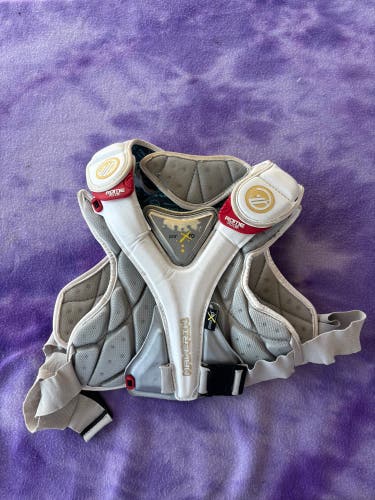 Large Adult Maverik Rome RX3 Shoulder Pads (Used)