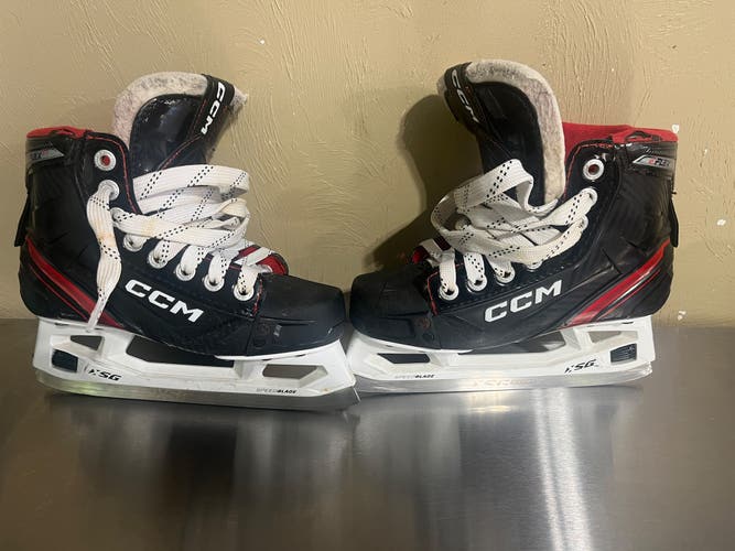 Goalie Skates CCM EFlex 6.5 Y13.5 (Used)