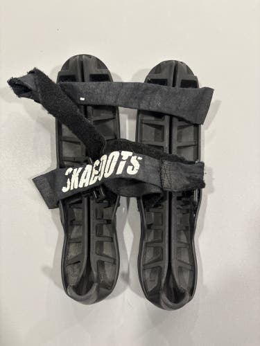 Used pair of skaboots in good condition