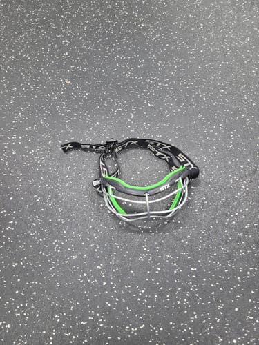 Used STX FOCUS S Lacrosse Facial Protect Black Senior 11849-S000040860