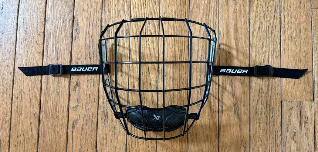 Bauer III True Vision TI OREO Cage - EXCELLENT Condition *RARE*