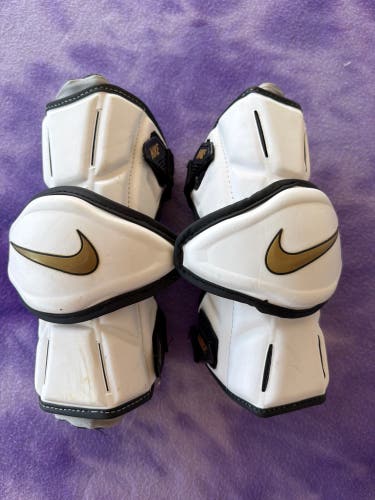 Nike Vapor Arm Pads (Used)