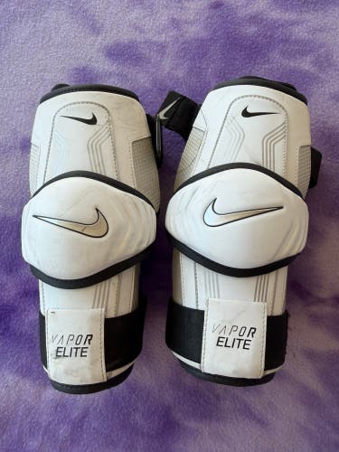 Large Adult Nike Vapor Arm Pads (Used)