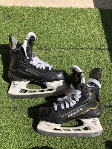 Intermediate Bauer Supreme M40 Hockey Skates Size 5 | Bauer Fit 2 (Used)
