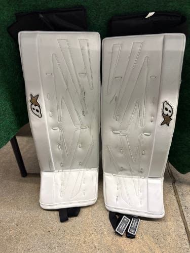 White 23" Youth Brian's NetZero 3 Goalie Leg Pads (Used)