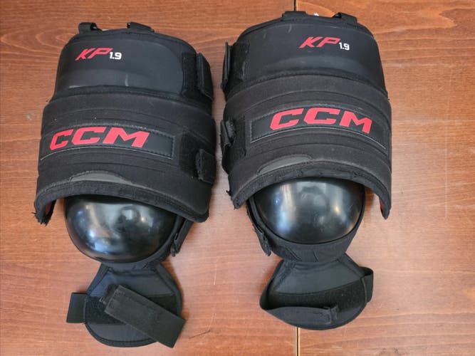 CCM KP 1.9 Goalie Knee Pads (Used)