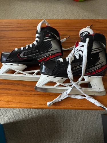 2019 Bauer Vapor X2.7 Hockey Goalie Skates Regular Width Size 4 (Used)