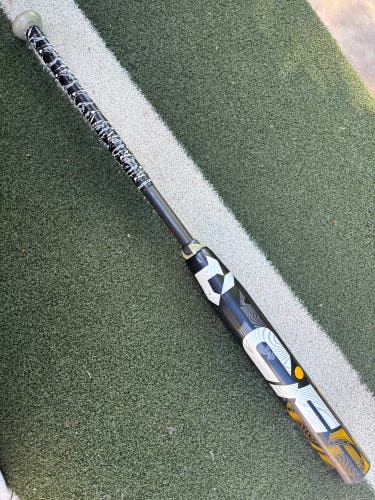 2022 DeMarini CF 32” 22oz Composite fastpitch Bat (-10) (Used)