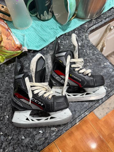 2022 CCM Tacks AS580 Hockey Skates 11 (Used)