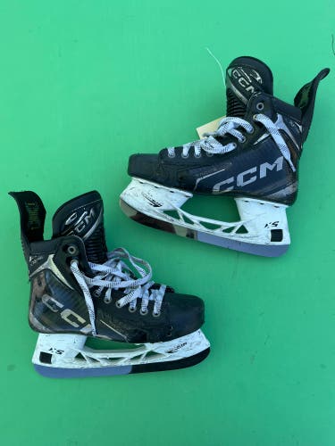 Senior CCM Tacks XF Pro Hockey Skates | Size 7 Regular Width