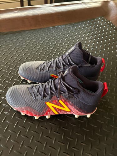 Men's Size M 9.5 (W 10.5) New Balance Freeze (New)
