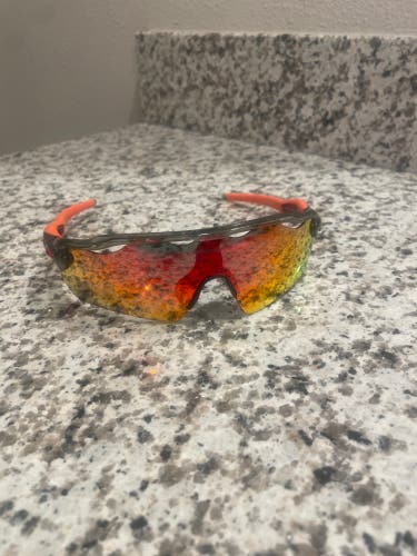 Unisex One Size Fits All Oakley Radar EV Sunglasses (New)