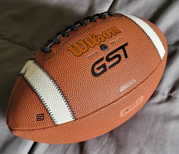 Wilson GST SpeedSkin Official Football