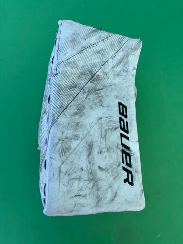 White Senior Bauer Supreme S27 Goalie Blocker Full Right