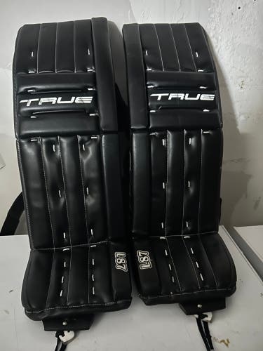 35" 2025 True L87 Goalie Leg Pads (Used)