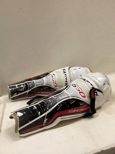 Used Easton 650 Synergy Senior Shin Guards Cardinal And White 17" 11725-s000503186
