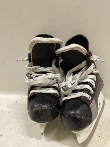 Used Bauer Vapor X 30 Youth Hockey Skate Youth 11.0 11725-s000503212