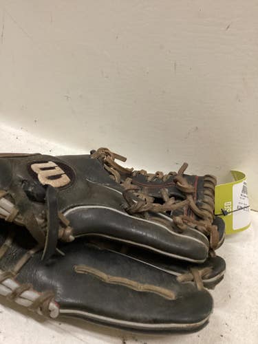 Used Wilson A1000 Bb Sb Glove Rh Throw Black 11 1 2" 11725-s000502743