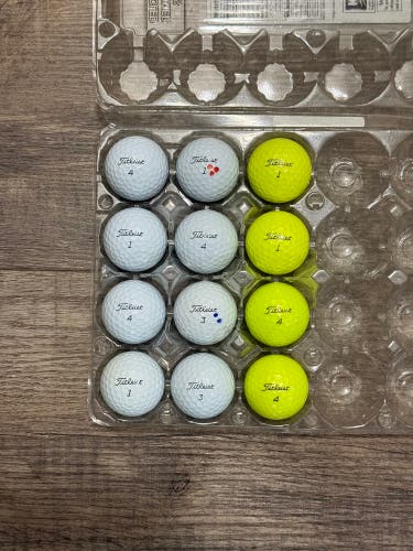 12 Titleist AVX Golf Balls - 5A Mint Condition