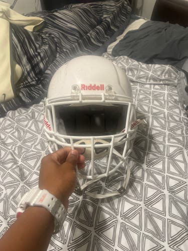 Adult Large Riddell Speed Helmet (Used)