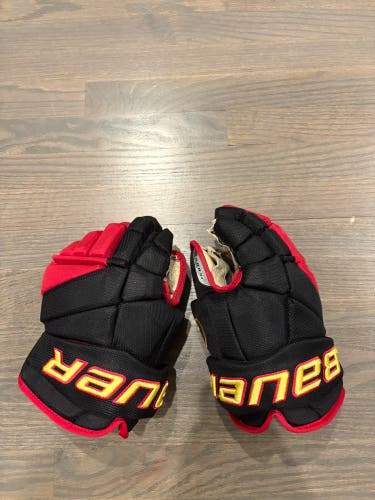 Bauer Vapor Hyperlite Gloves 13" Pro Stock (Used)