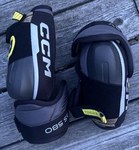 Senior Small CCM Tacks AS 580 Elbow Pads (Used)