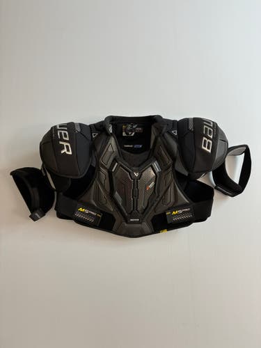 New Senior Medium Bauer Supreme M5 Pro Shoulder Pads
