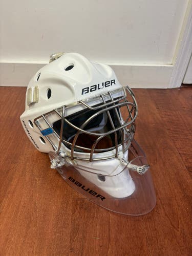 S20 Bauer 930 Goalie Mask Junior W/ Certified Cat Eye Cage + Throat Protector (Used)