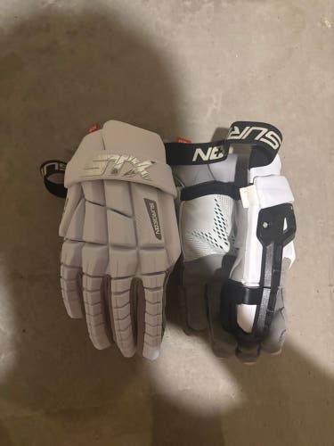 STX Surgeon RZR2 Lacrosse Gloves (New)
