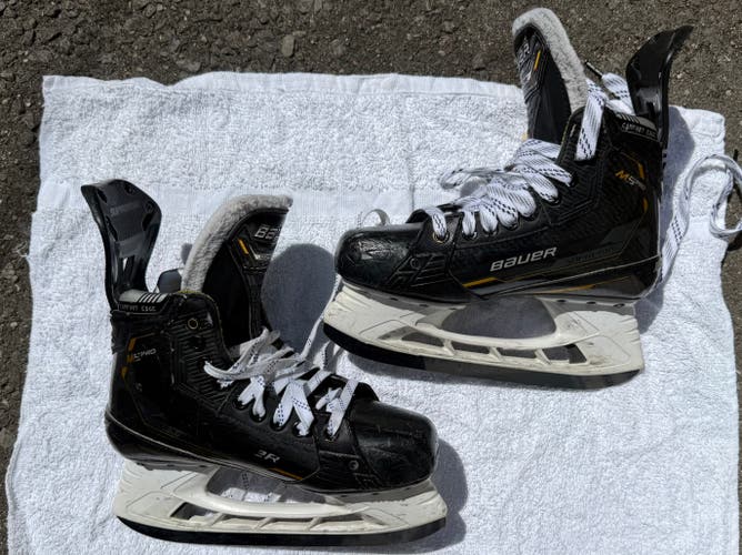 Intermediate Bauer Supreme M5 Pro Hockey Skates | Size 6, Fit 1