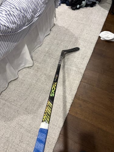 Intermediate CCM Tacks AS-VI Pro Right Handed Hockey Stick P29 55 Flex (New)