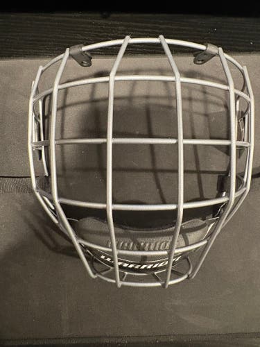 Medium Warrior Alpha One Full Cage (New)
