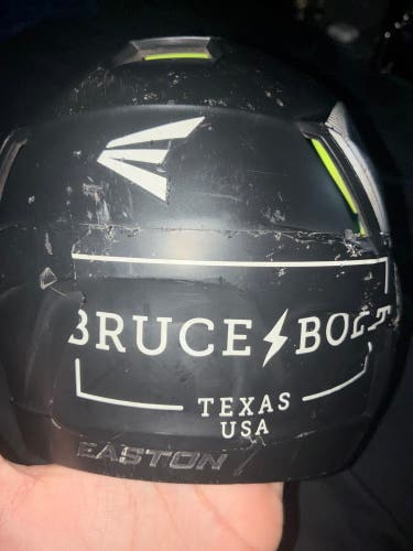 Medium/Large Easton Elite X Batting Helmet (Used)