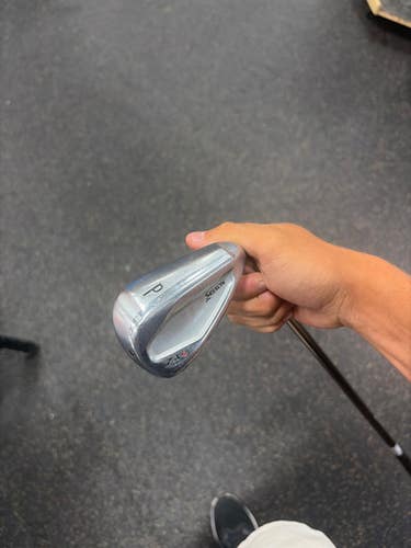 Used Srixon Zx4 Golf Wedge Mens Rh Pitching Wedge 11337-s000489842