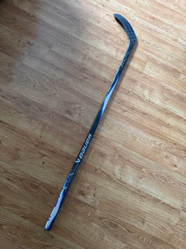 Senior Bauer Vapor Flylite Right Handed Hockey Stick P90TM 65 Flex (Used)