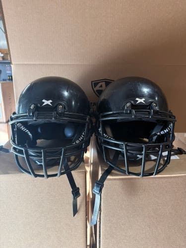 2 USED XENITH X2E+ YOUTH FOOTBALL HELMETS - MEDIUM - BLACK