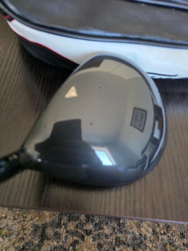 RIGHT HAND TITLEIST 917 D3 1-WOOD 8.5 DRIVER GRAPHITE ROGUE MAX STIFF