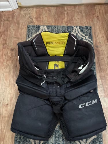 Senior Medium/Large 2019 CCM Premier Pro Hockey Goalie Pants (Used)