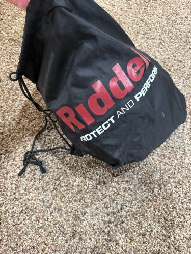 Youth Medium Riddell SpeedFlex Helmet (Used)