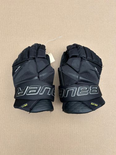 14" Senior Bauer Vapor Hyperlite Gloves